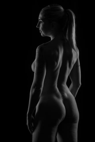 leslie 7 artistic nude photo by photographer uhphoto