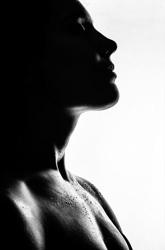 light and shadows sensual photo by photographer rafa%C3%ABl