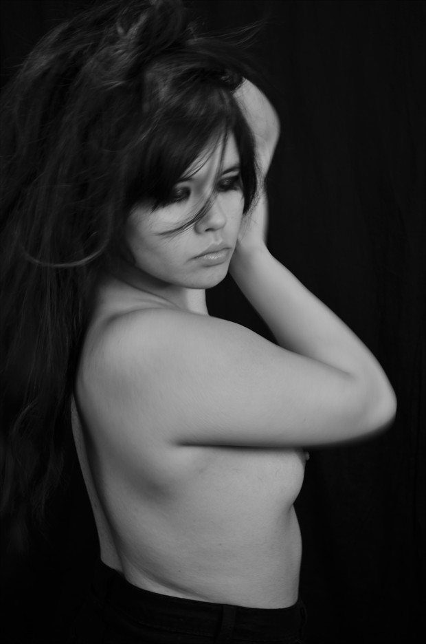 lillatullikki, October 2013 Artistic Nude Photo by Photographer Erik Truchinski