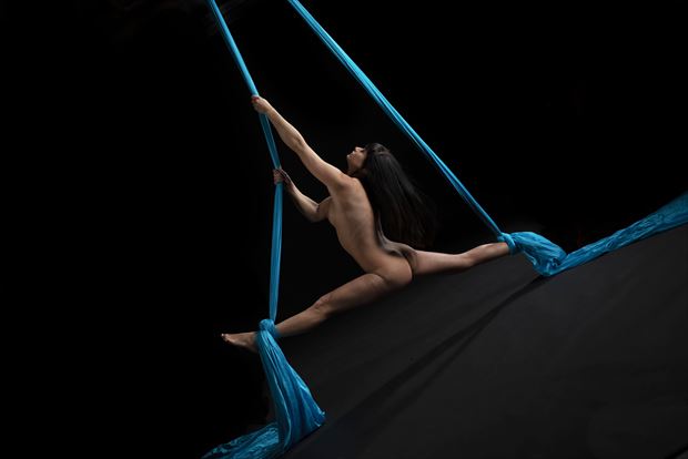 lilmizzunique 3 artistic nude photo by photographer linda hollinger