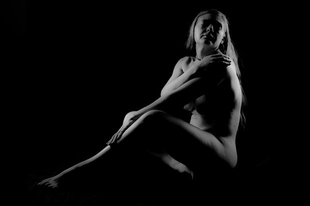 lines artistic nude photo by photographer andre