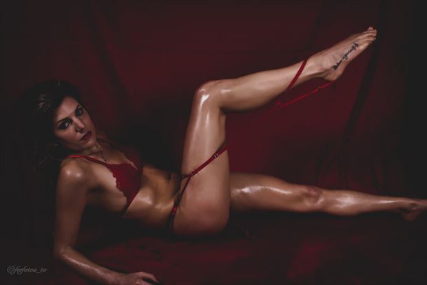 lingerie sensual photo by model ashley vickerd