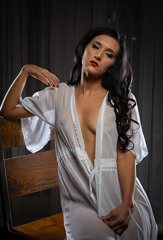 lingerie sensual photo by model esslynn