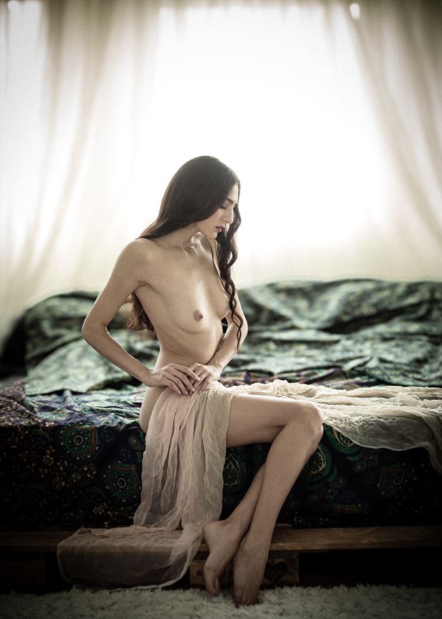 listen to the silence artistic nude photo by photographer majo