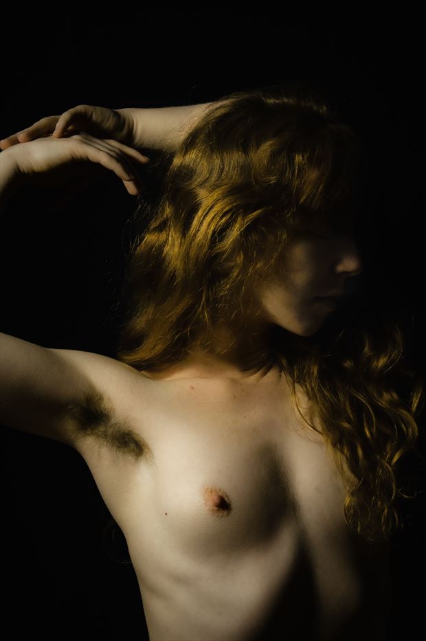 live sage artistic nude photo by photographer daianto