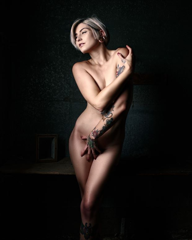 louisa artistic nude photo by photographer ray fritz
