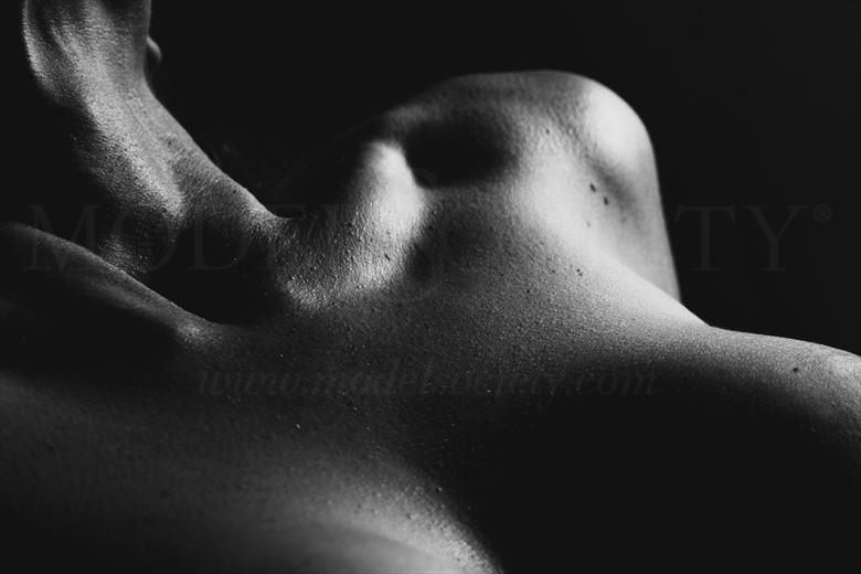 low key bodyscape pt2 artistic nude photo by photographer jeremy landry