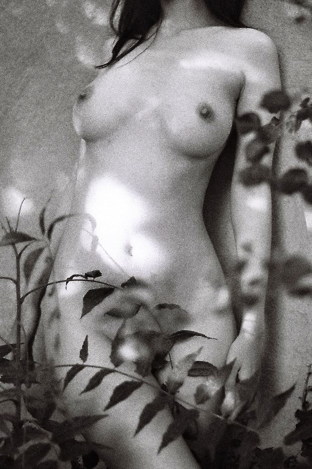 lucy artistic nude photo by photographer flyalot