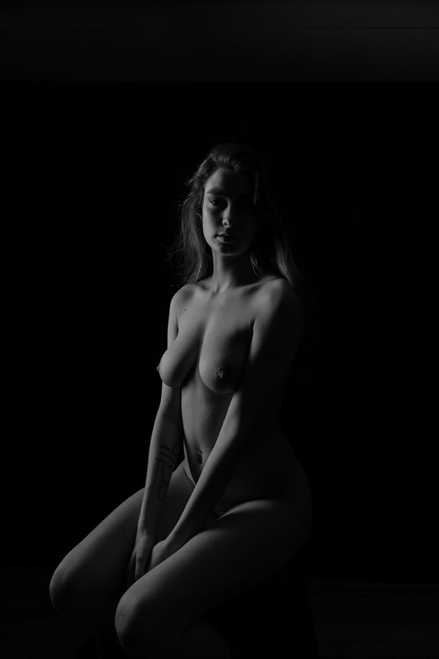 luna artistic nude photo by photographer gifford hart