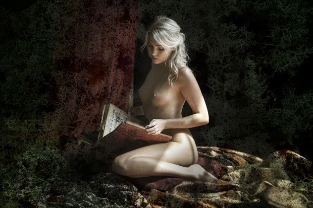 maiden reading artistic nude photo by photographer christopher meredith