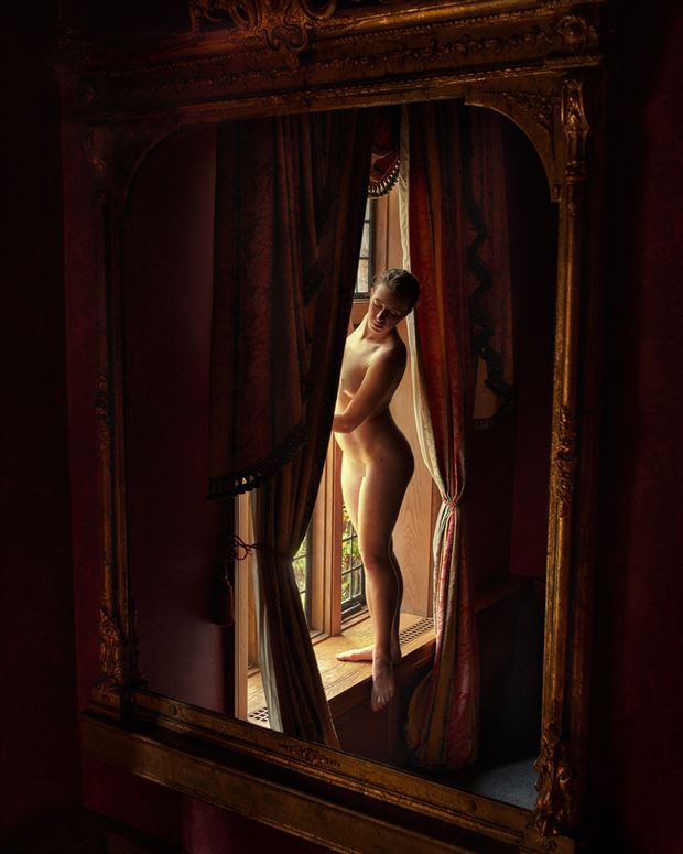 manor house artistic nude photo by model carly lundy