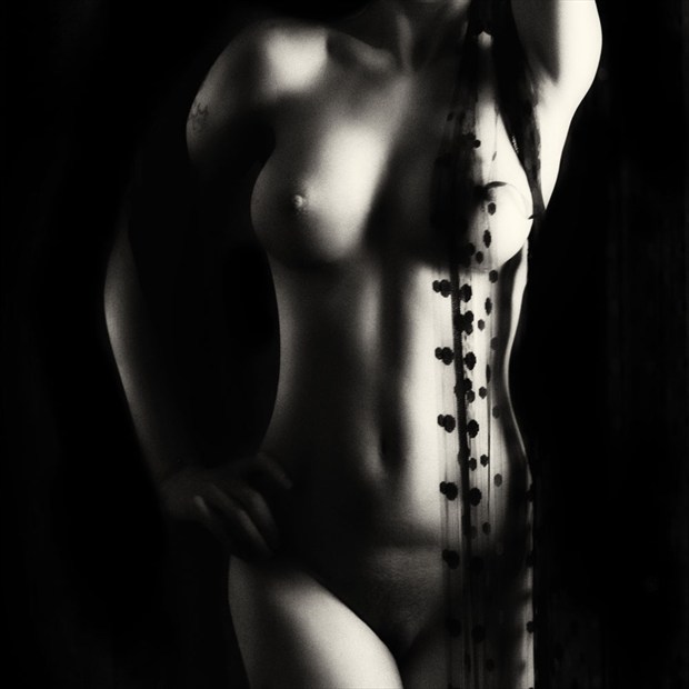 mariaV, no5 Artistic Nude Artwork by Photographer mustafa turgut