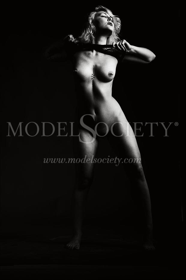 mariah artistic nude photo by photographer depa kote