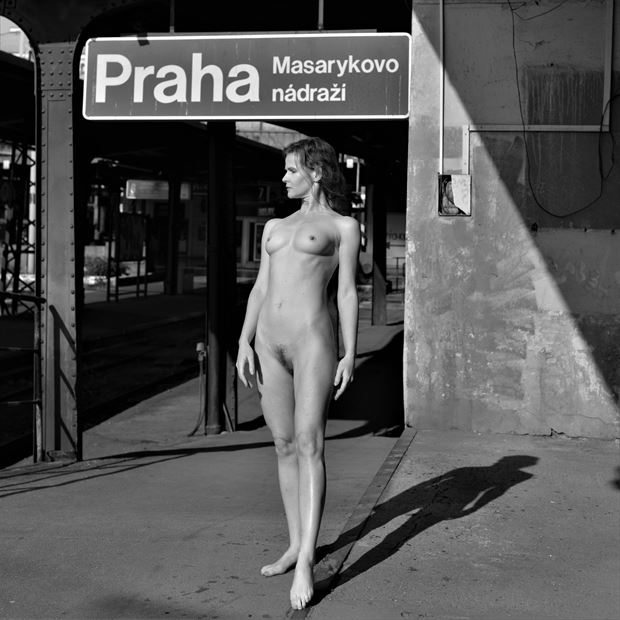 masarykovo nadrazi prague artistic nude photo by photographer kees terberg