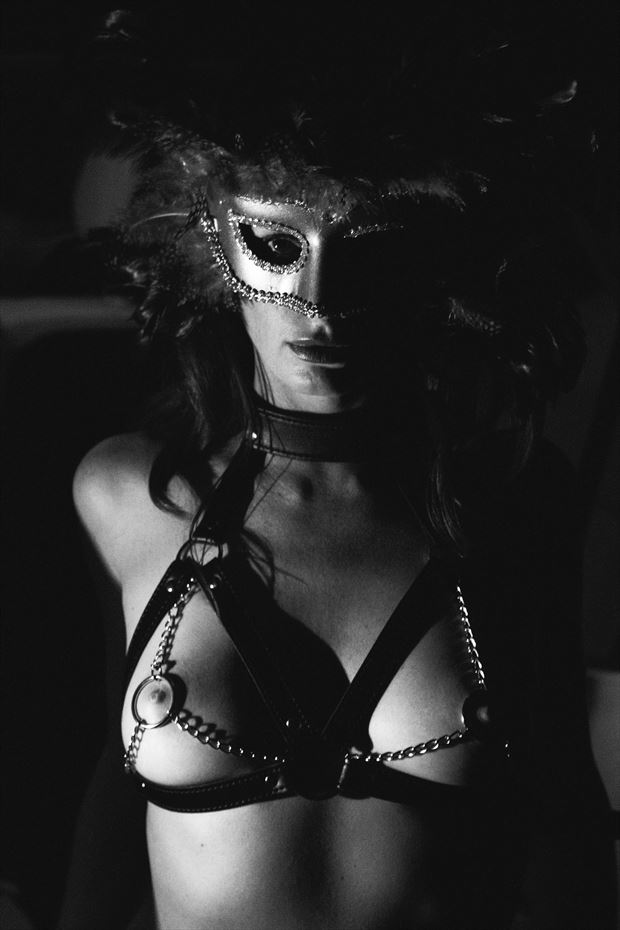 mask and chains artistic nude photo by photographer santo