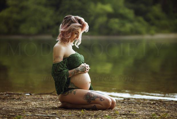 maternity lingerie photo by photographer tas memon