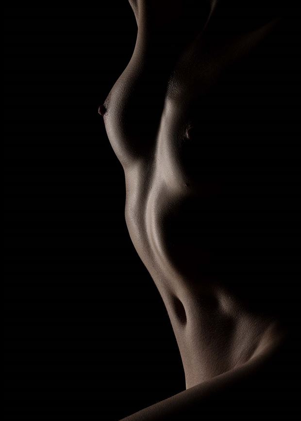 mauvais sculpted artistic nude artwork by photographer davis photo arts