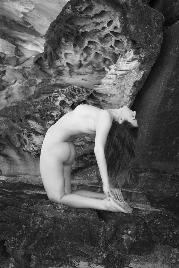 medicine chant artistic nude photo by photographer unmasked