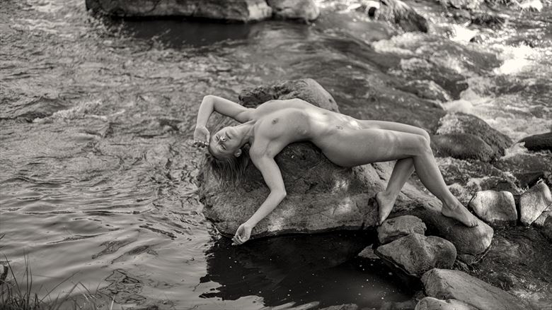 meika at the river artistic nude photo by photographer cowz