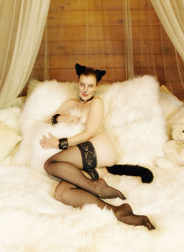 meow lingerie photo by model edenartmodel