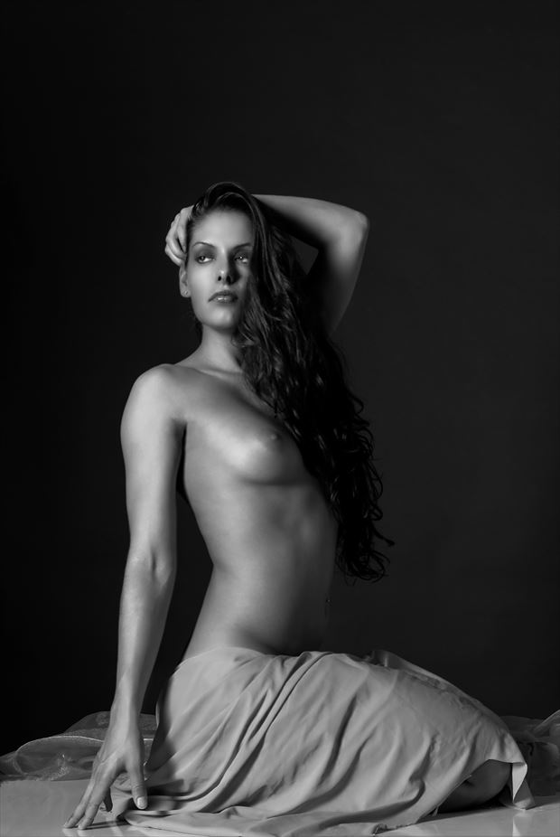 michelle artistic nude photo by photographer philip turner