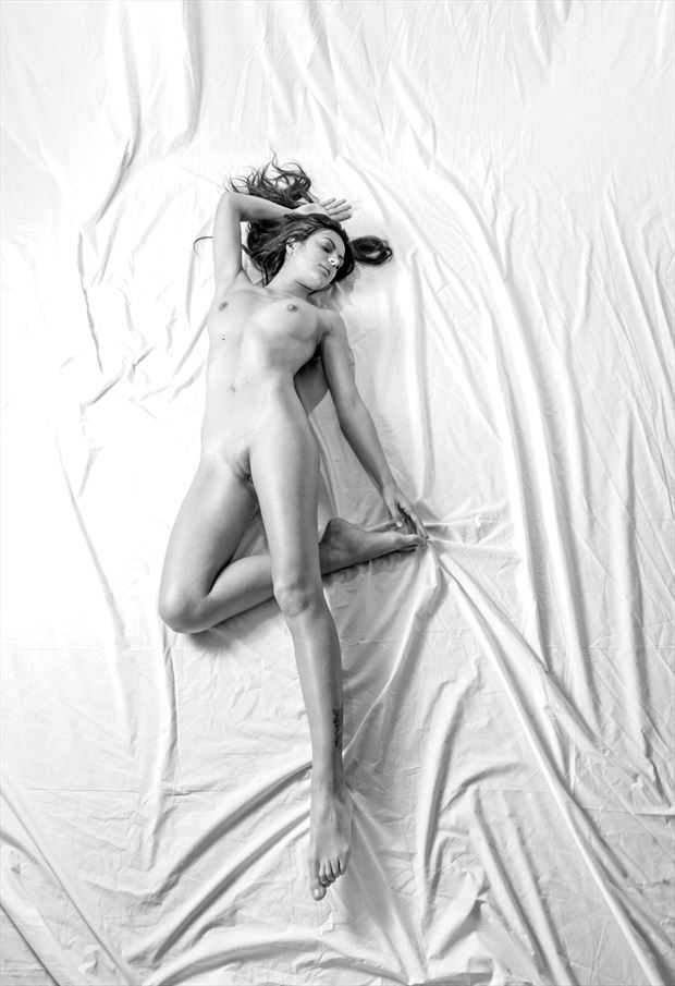 mikym one artistic nude photo by photographer dweck