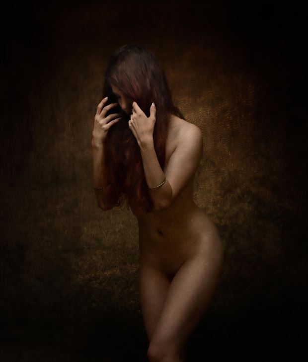 mina in gold artistic nude photo by photographer thatzkatz