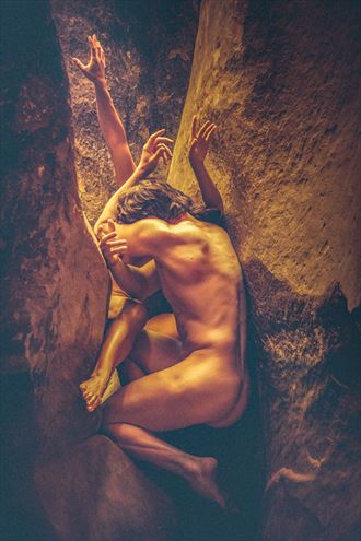 moab artistic nude photo by model shawn alfie 