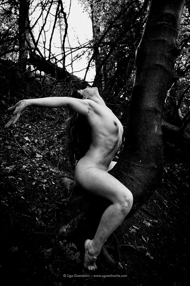 movement in art artistic nude artwork by model rawa camille