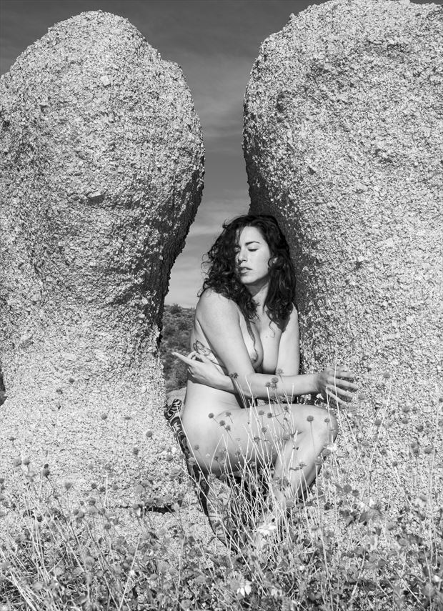 mujer tierra artistic nude artwork by photographer juanlozaphotography