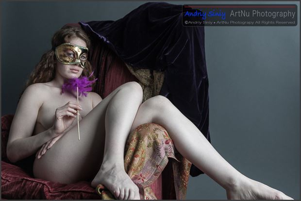 mysterious artistic nude photo by photographer andriy siniy
