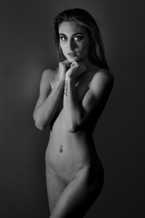 mystori in the dark artistic nude photo by photographer artsy_af_photography