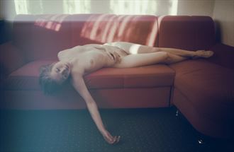 n a artistic nude photo by photographer von klinkoff