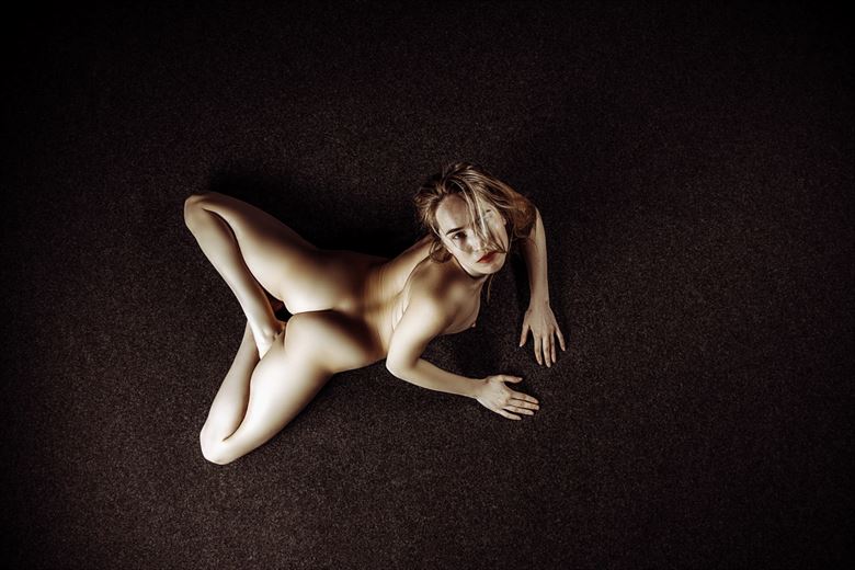 naked on the flor artistic nude artwork by photographer jens schmidt