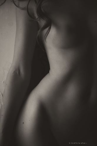 natural light artistic nude photo by photographer tas memon
