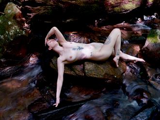 nature shoots artistic nude photo by model kacey mcewen