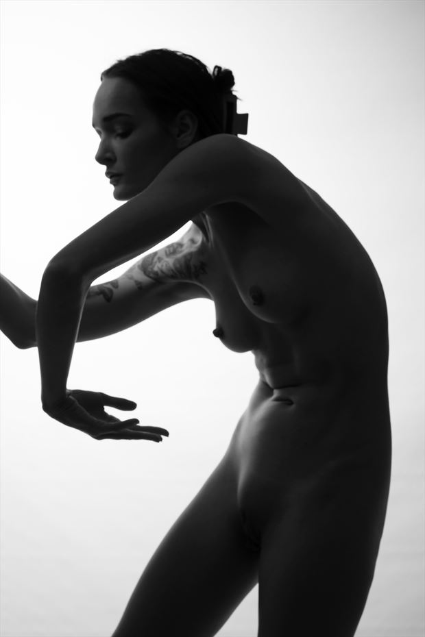near silhouette artistic nude photo by model ayeonna gabrielle