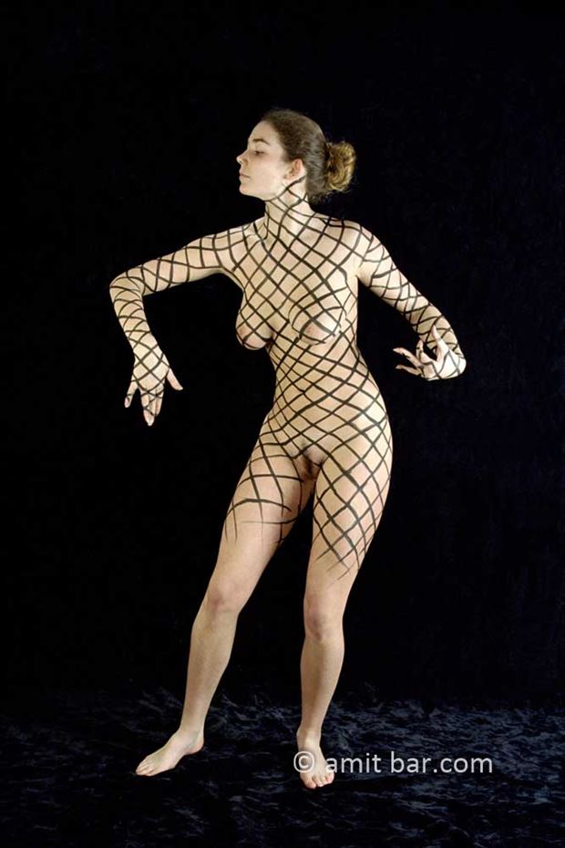 network i body painting artwork by photographer bodypainter