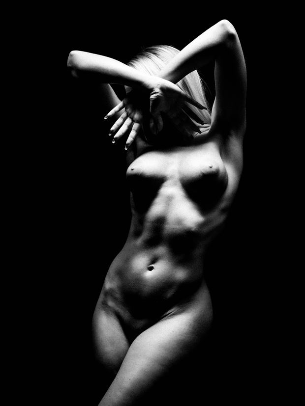 nicole 4 artistic nude photo by photographer metrovisual