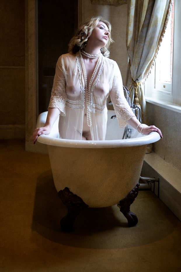 nicole rayner the bath 4 artistic nude photo by photographer melpettit