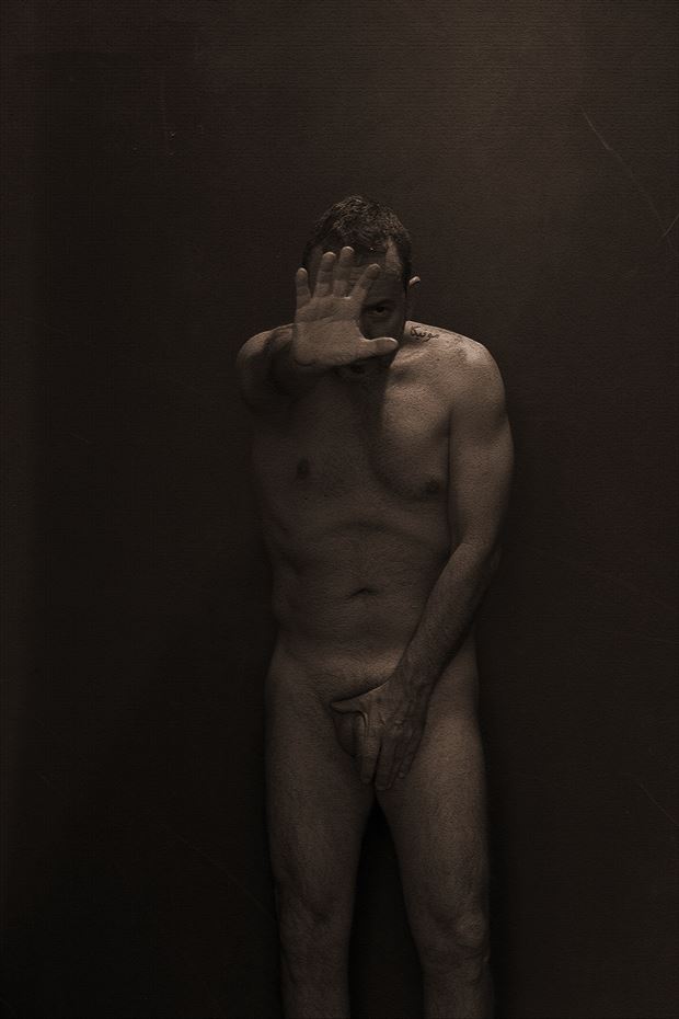 no mas autorretrato artistic nude photo by photographer gustavo combariza