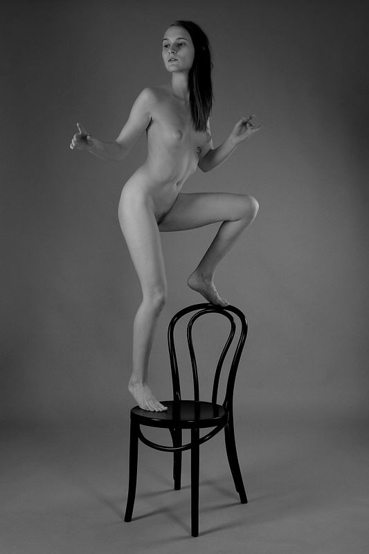 nude on a vienna chair artistic nude photo by photographer anders bildmakare