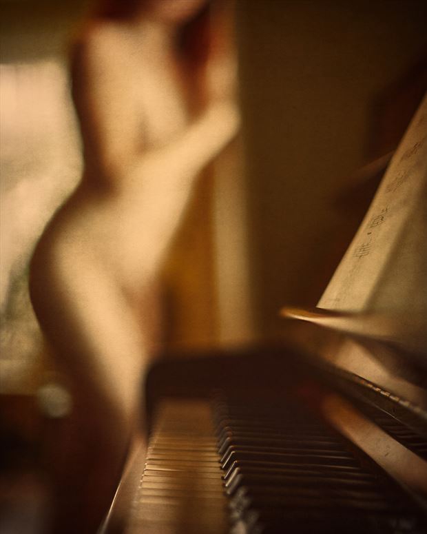 old piano artistic nude photo by photographer robin burch