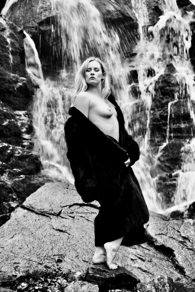 olivia howel artistic nude photo by photographer macro
