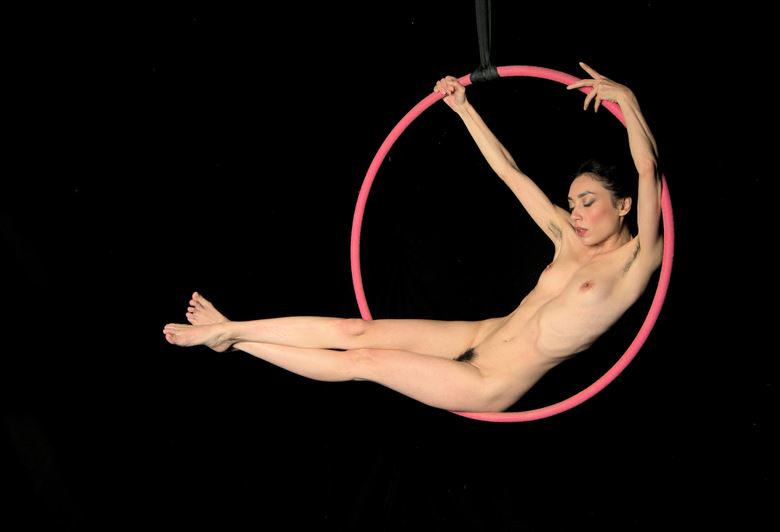 on the hoop artistic nude photo by photographer russb