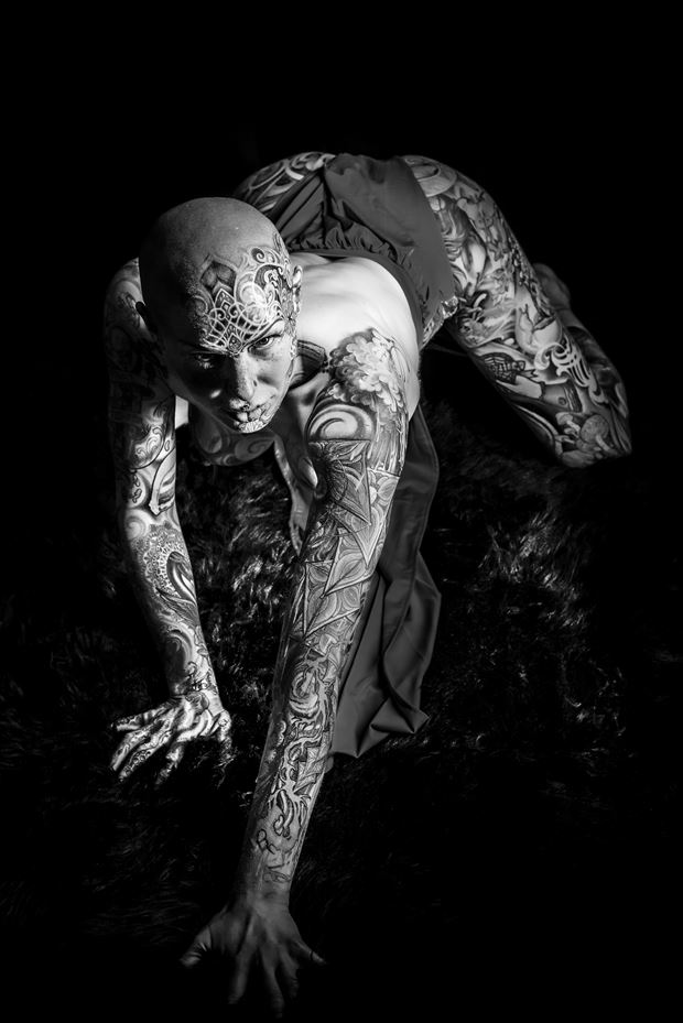 on the prowl artistic nude photo by photographer ken v