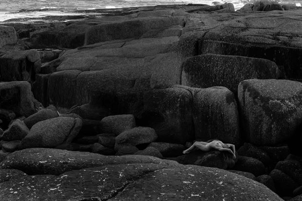 on the rocks 2 artistic nude artwork by photographer jcb