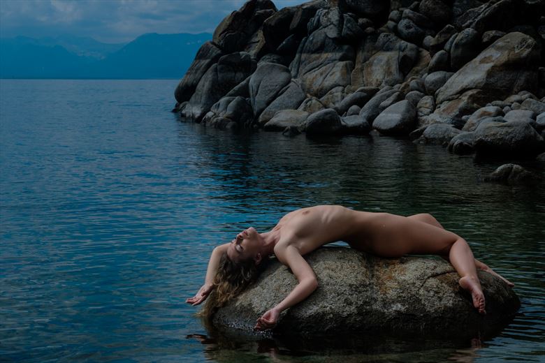 on the rocks artistic nude photo by photographer colinwardphotography