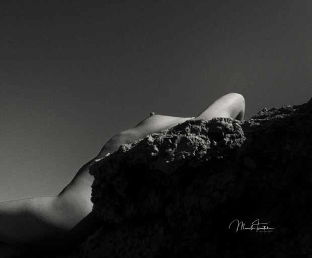 on the rocks artistic nude photo by photographer manolis tsantakis