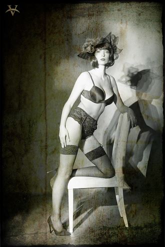 once upon a time in paris lingerie photo by photographer roberto barbieri